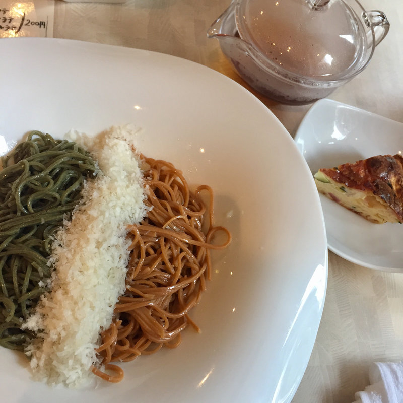 Cセット バジルと赤ピーマンの蕎麦 温(ソバリストランテナール)