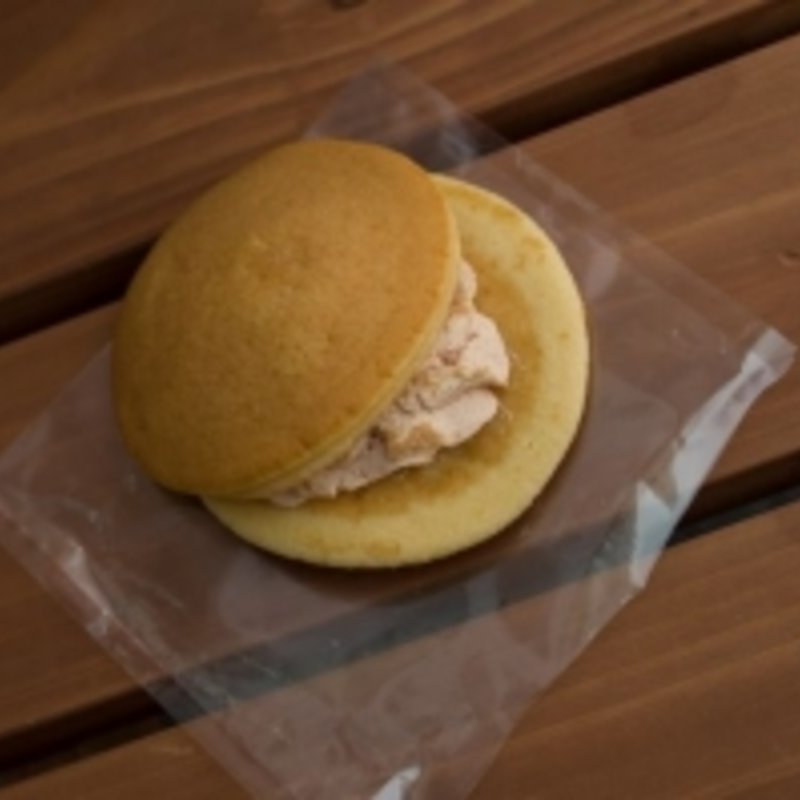 でらクリーム恋苺(菓子処とらまる)