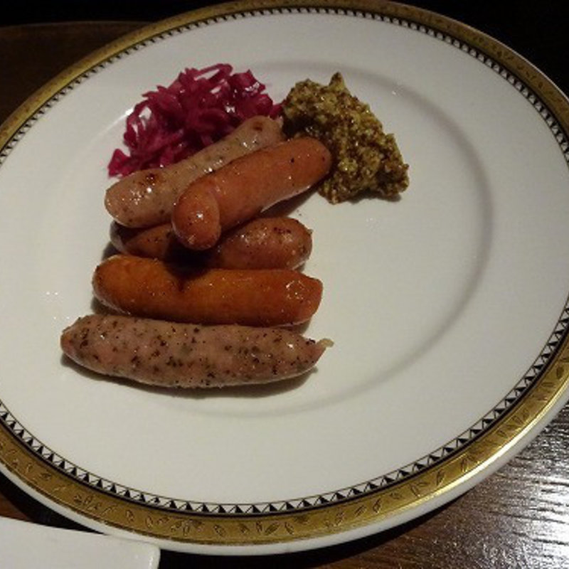 5種のグリル・ソーセージ盛り合わせ (Bistrot a Vin LA－FINA)