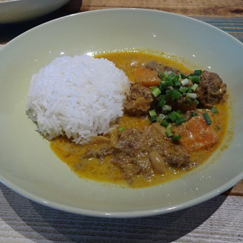 ランチセット ゲーンマッサマン(ブルー パパイア タイランド)