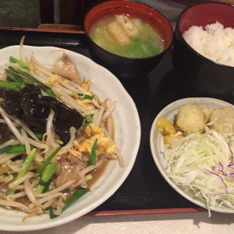 中華ランチ　肉ニラ炒め、揚げシューマイ(千味レストラン)