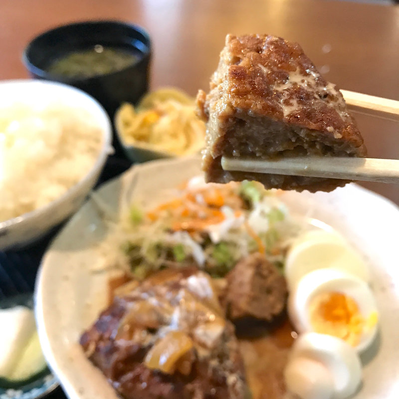 煮込みハンバーグ(イレブン)