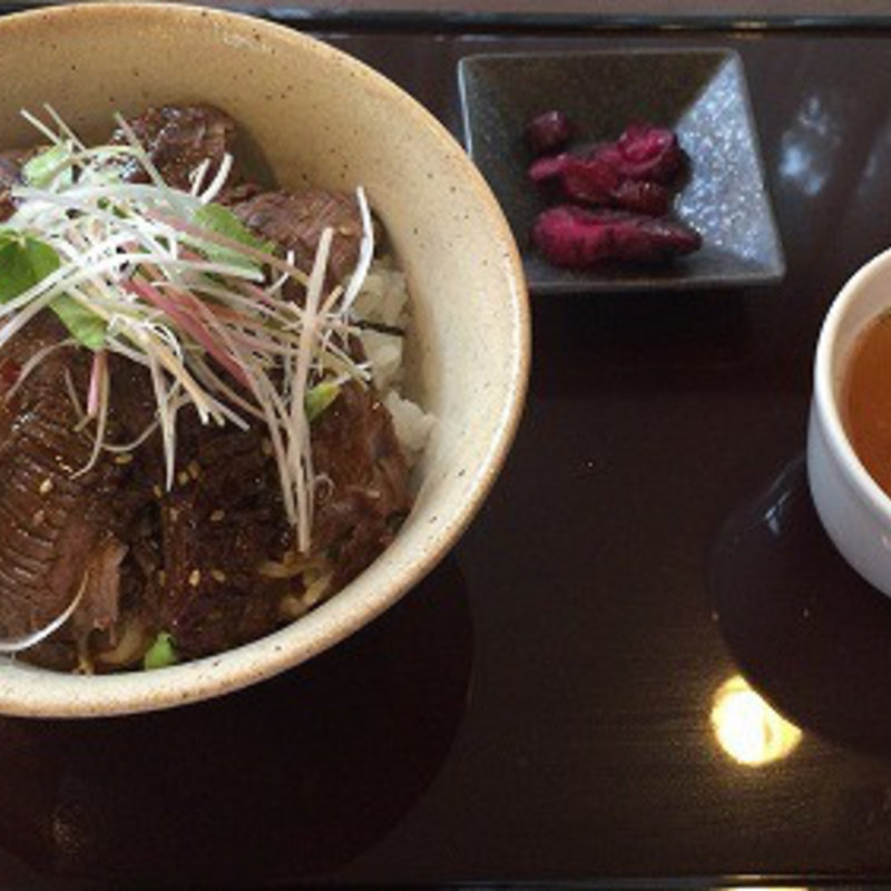 焼肉丼(ガーデンテラス )