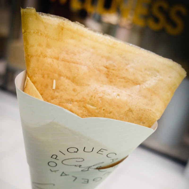 エシレ村産バターとお砂糖のクレープ(ジェラート ピケ カフェ クレープリー  福岡PARCO)