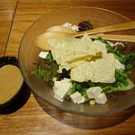 京湯葉と豆腐のグリーンサラダ 