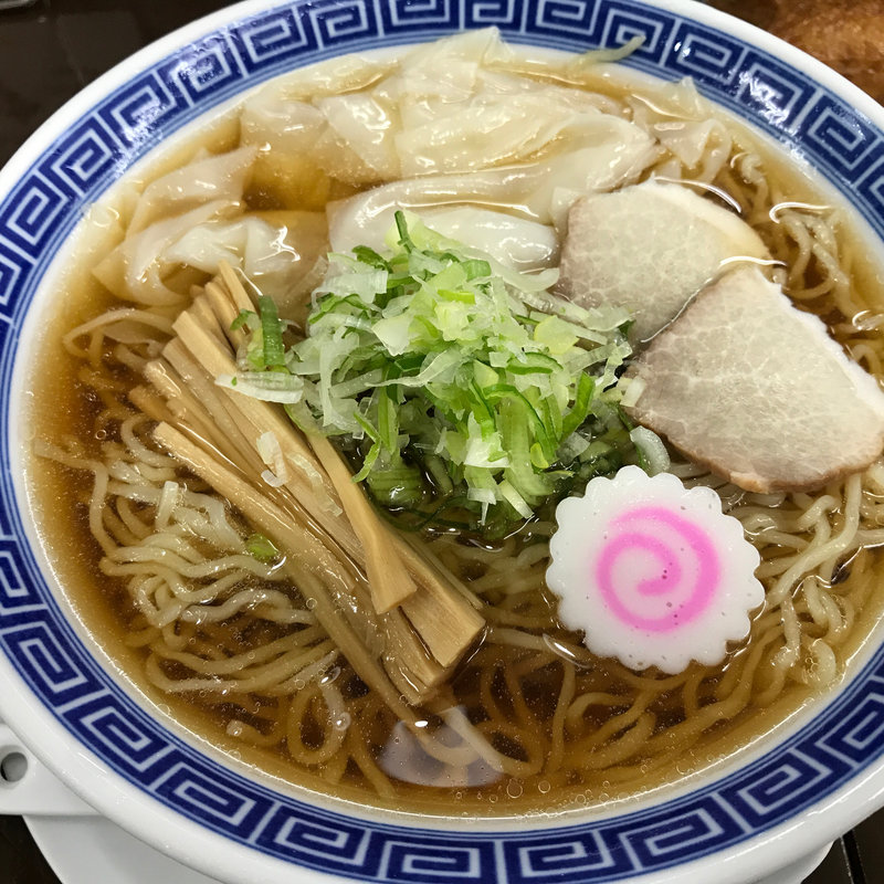 冷やしワンタン麺
