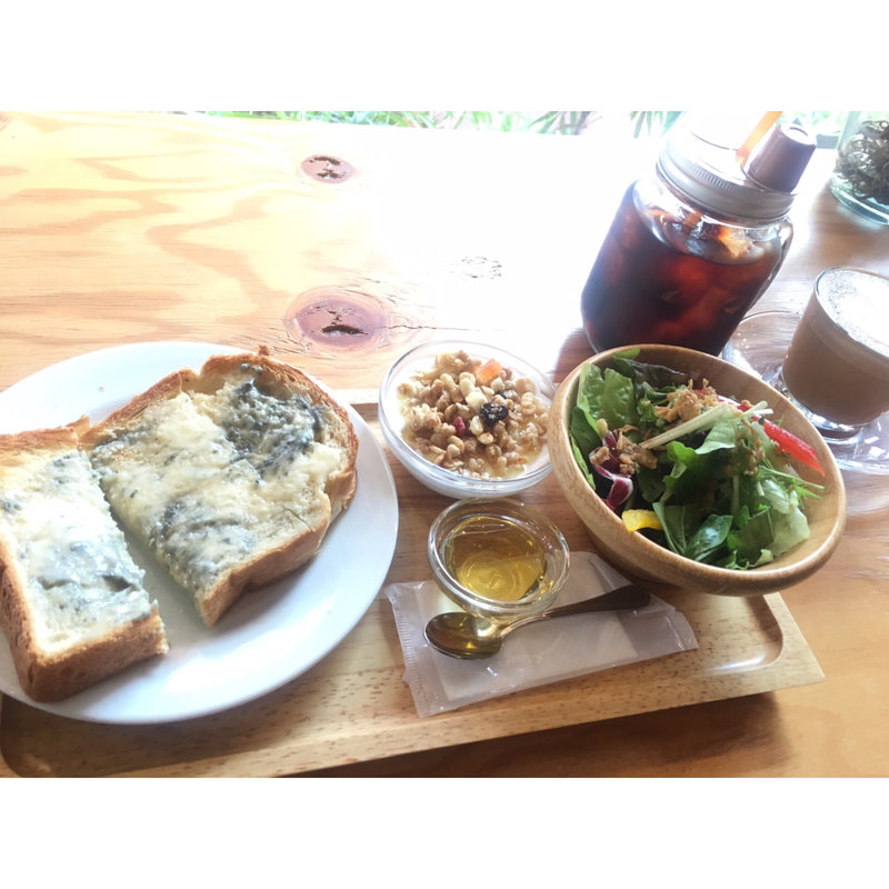 モーニングセット（ゴルゴンゾーラトースト はちみつ添）(トモカコーヒー 代々木上原店)