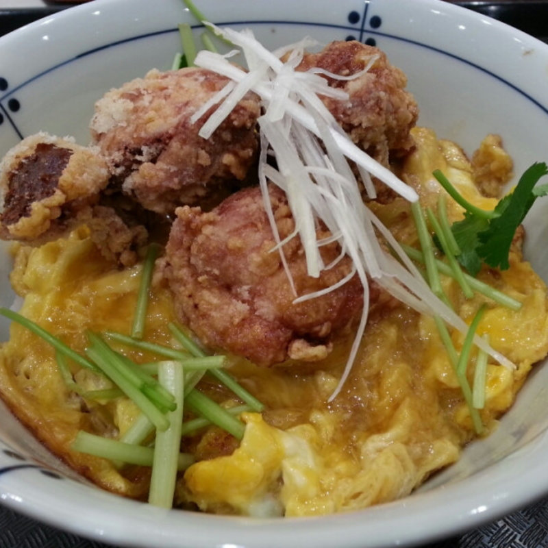 ザンギの卵丼(オ肉ヤ 三井アウトレットパーク札幌北広島店)