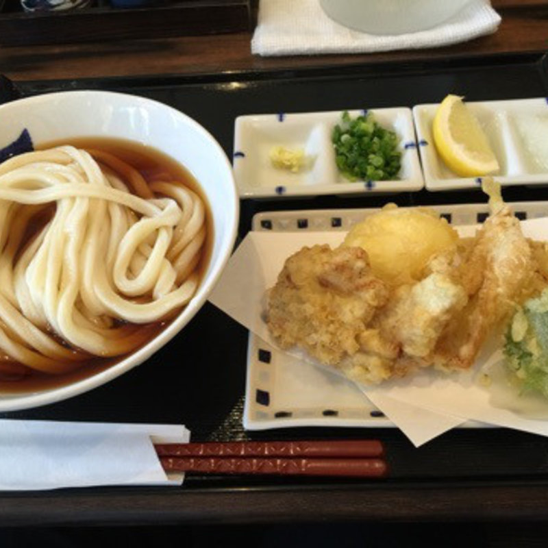 天ぷらトリオぶっかけ（大盛り）(手打うどん 寿庵)