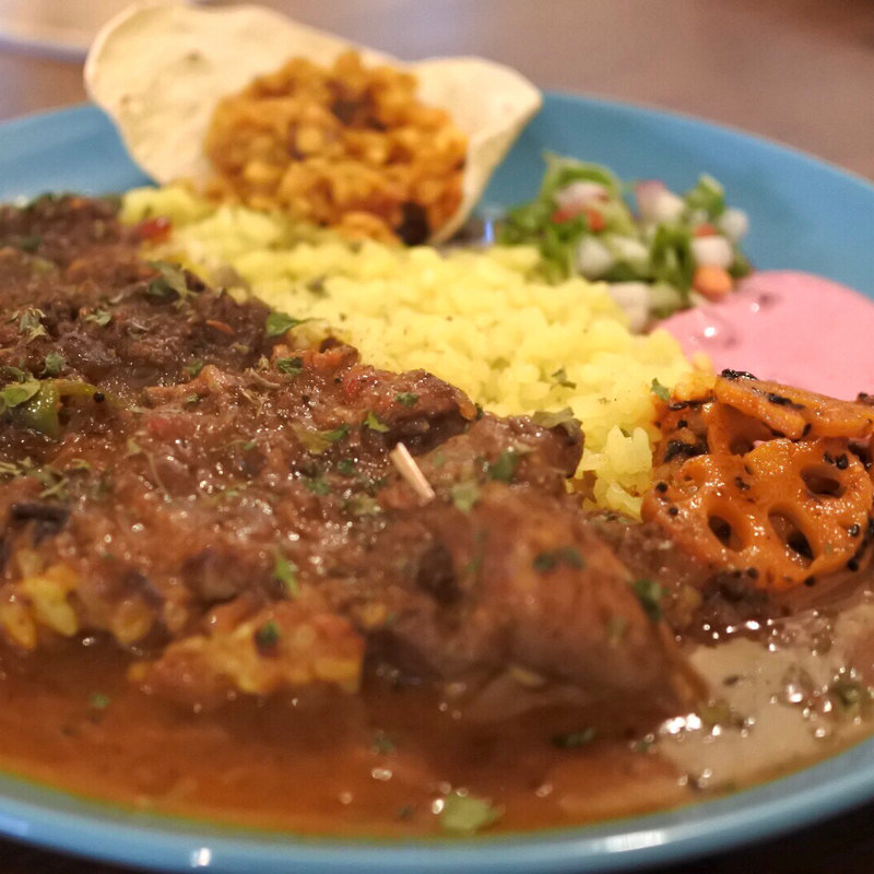 合いがけ2種カレー(アアベルカレー)