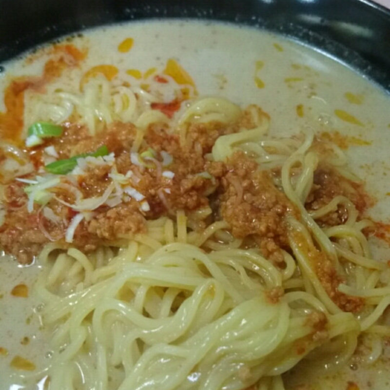 希林担々麺(中華創房 希林)