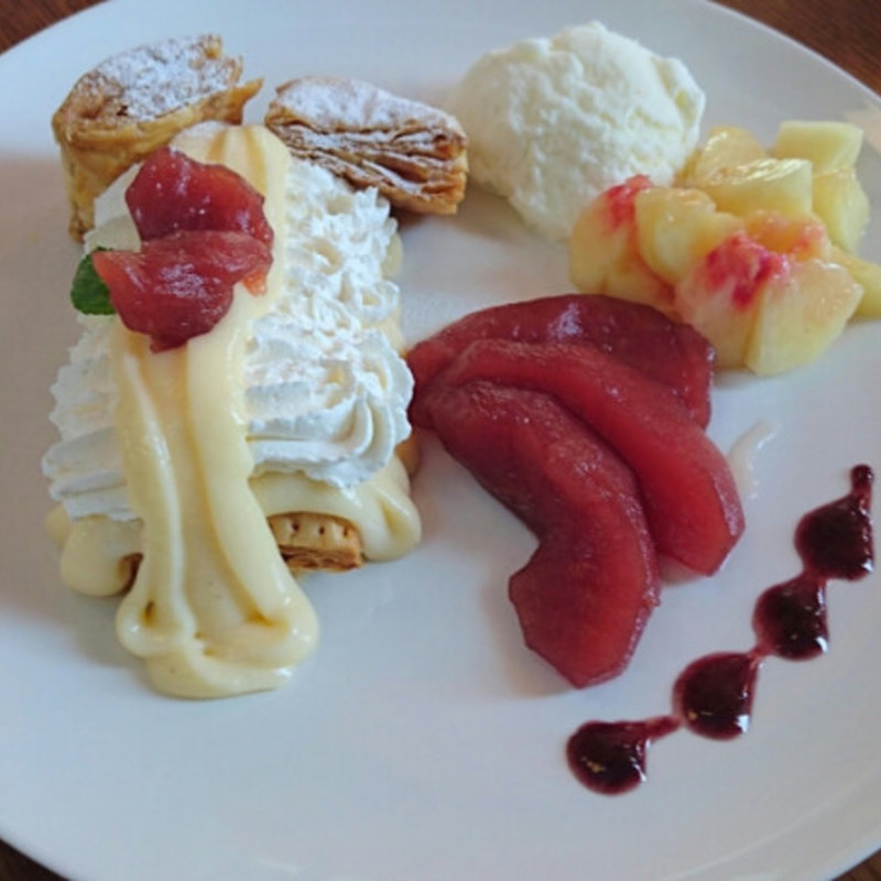 さくさくパフパイのクリームプレート(森のガーデン )