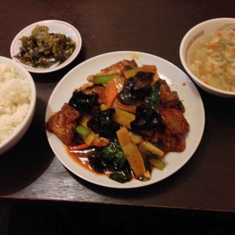 揚げ豆腐と豚肉の四川風炒め(中華料理 慶華楼(旧慶賓楼 ) 赤坂)