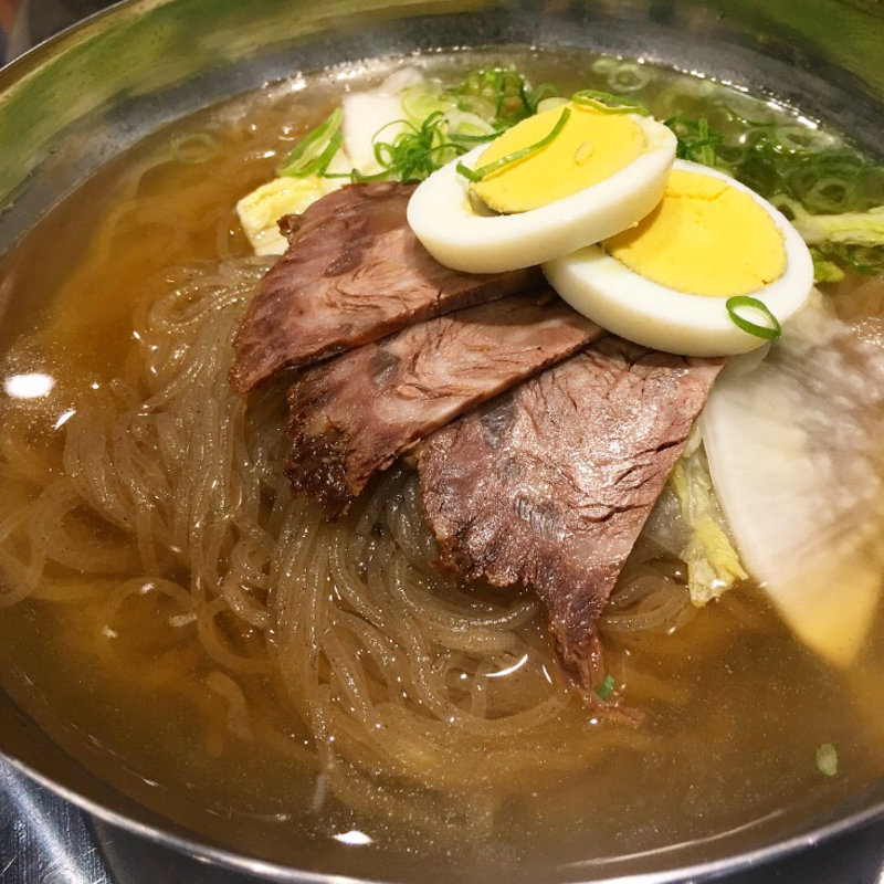 冷麺(韓国酒場アジョシ)