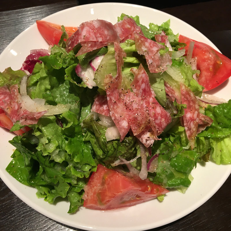 チリアンサラダ(ワインバー 銀座トレオン16区)