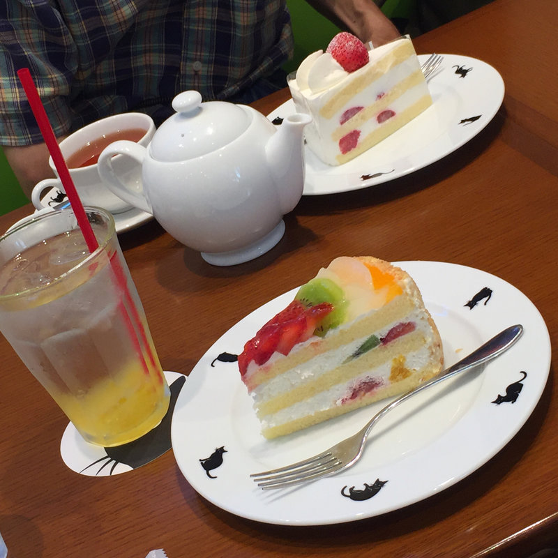 フルーツショートケーキ&アイス柚子ティー(シャノワール 内環緑店)