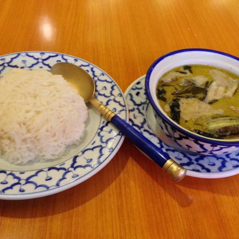 ゲーンキアオワーンガイ(スアンサワン 赤坂 Thai Restaurant Suansawan Akasaka Tokyo)