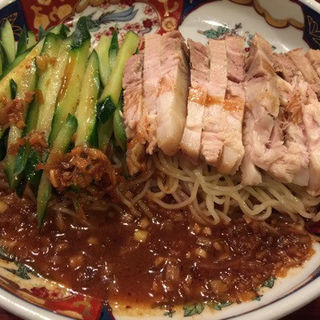 太肉涼麺（だあろうりゃんめん）(支那麺はしご 入船店)