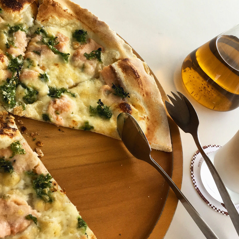 サーモンとあおさのピッツァ(奄美きょら海工房 （アマミキョラウミコウボウ）)