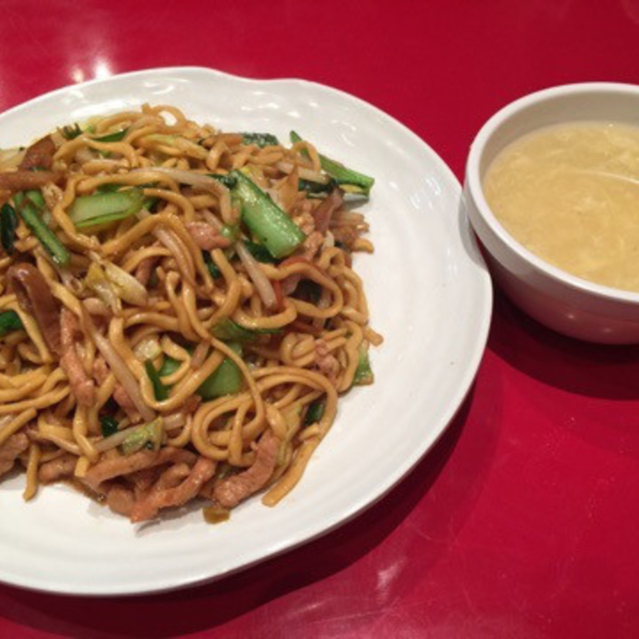 豚肉のかき油ソース焼きそば (永利 豊洲駅前2号店 （中国四川料理 永利）)の口コミ一覧 おいしい！が増えるグルメアプリ「SARAH」