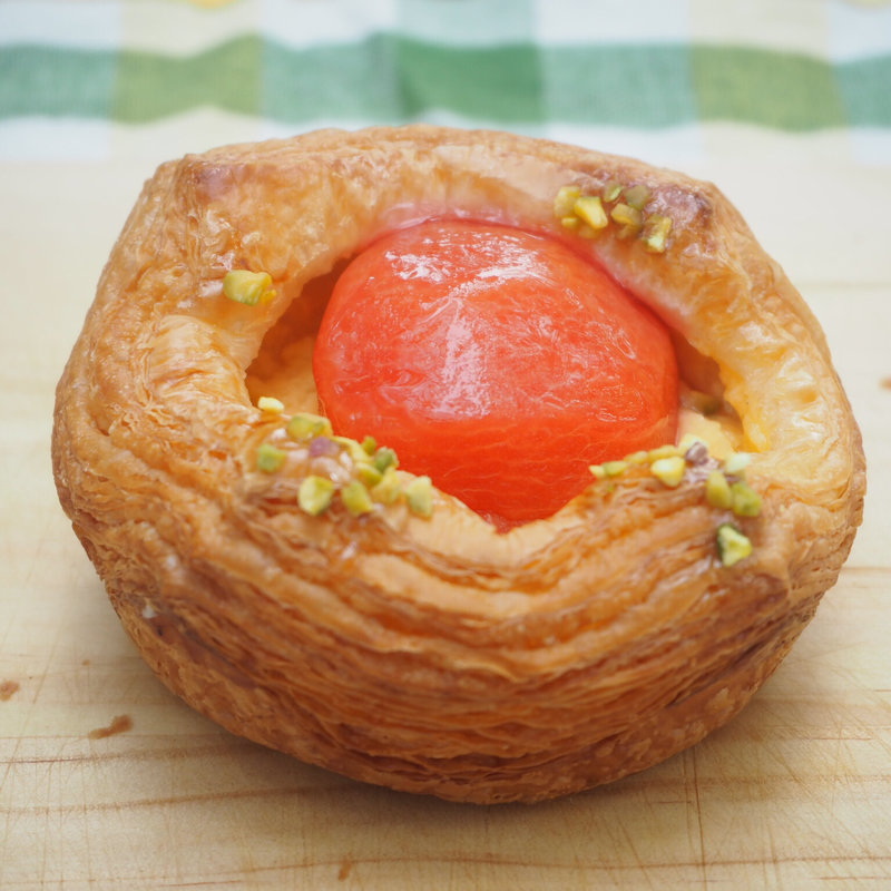 プラムのデニッシュ(ユヌクレ (uneclef))