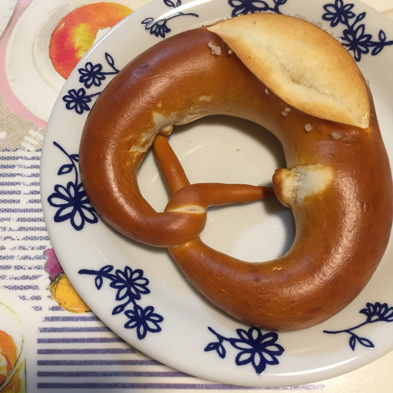 ブレッツェル(Mehl  （メール）)