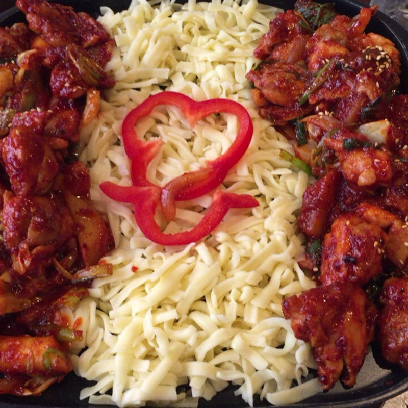 チーズダッカルビ (2〜3人前)(明洞サゴリ （ミョンドンサゴリ）)