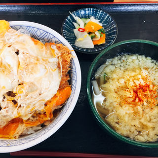 大江戸かつ丼+うどんセット(お弁当のヒライ)