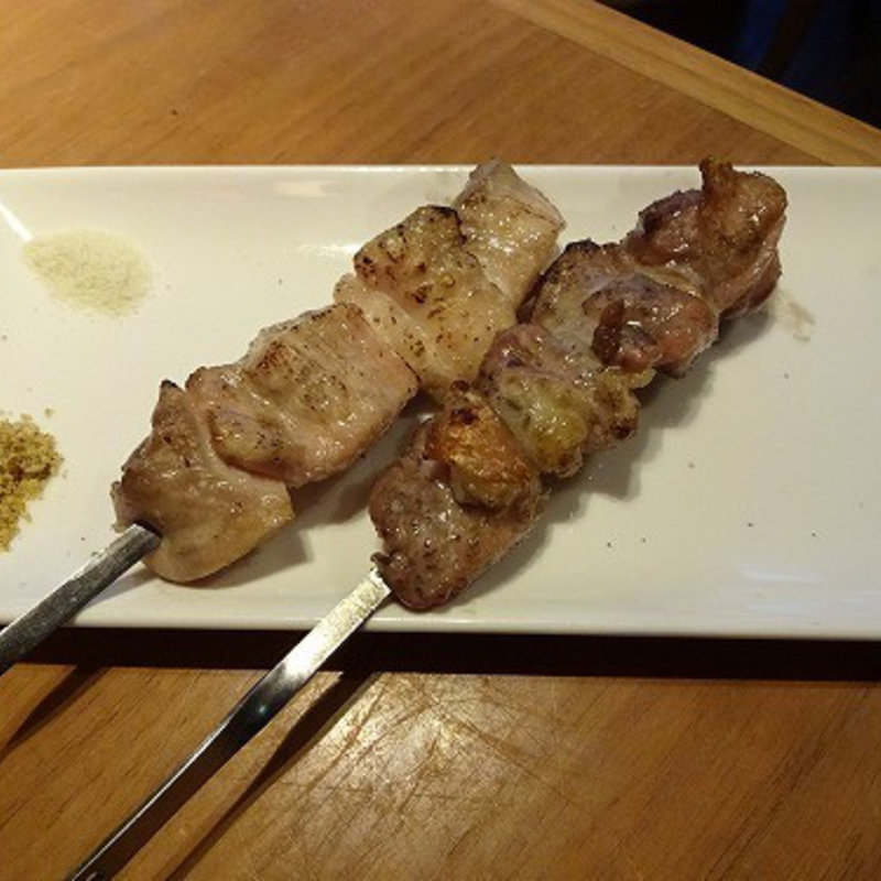 地鶏の串焼き(ガルニ （garniture）)