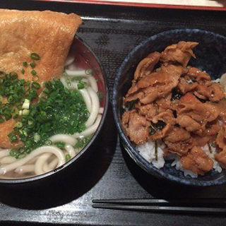和食：関西風きつねうどん + 豚てりやき丼(千味レストラン)
