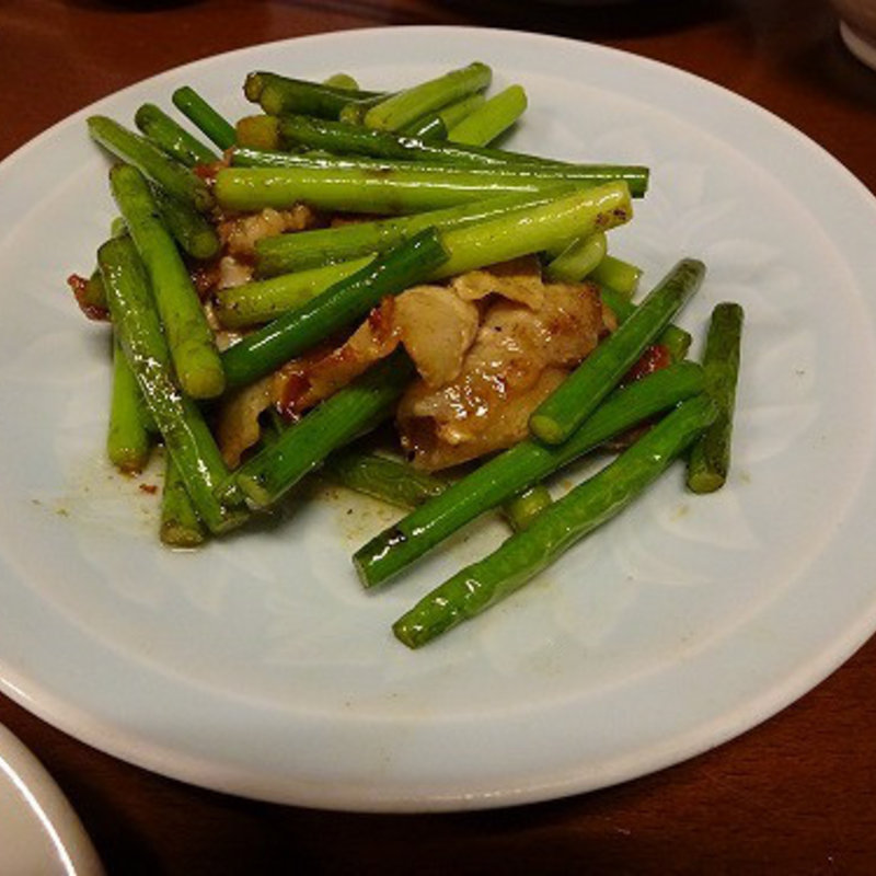 ニンニクの茎炒め(むさし)