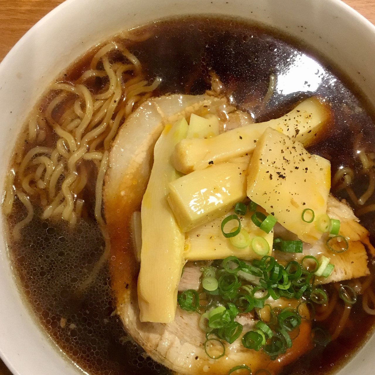 醤油ラーメン(GRILL KING （グリルキング）)の口コミ一覧 おいしい！が増えるグルメアプリ「SARAH」