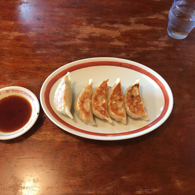 焼ギョーザ(大5ケ)(富久どり食堂 )