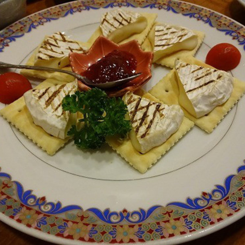 カマンベールチーズの網焼き(遊季亭)