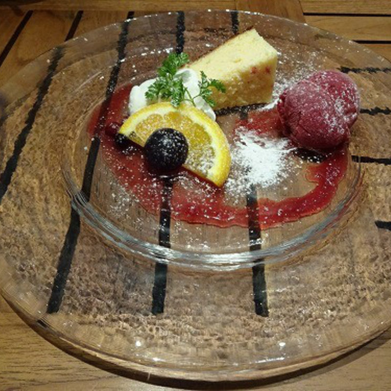 チーズケーキとベリーアイス　デザートセット(CAPRICCI)