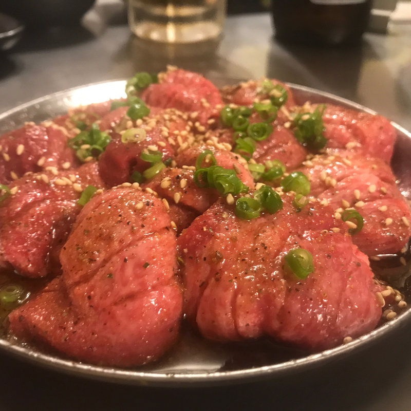 極厚ジューシー牛タンの魅力にはまる 東京都で食べたい牛タン10選 Sarah サラ 料理メニューから探せるグルメサイト