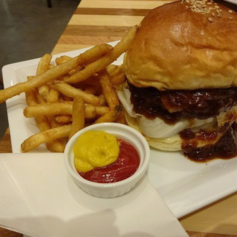 チーズバーガー(Hawaiian Cafe Merengue 岸根公園店 )