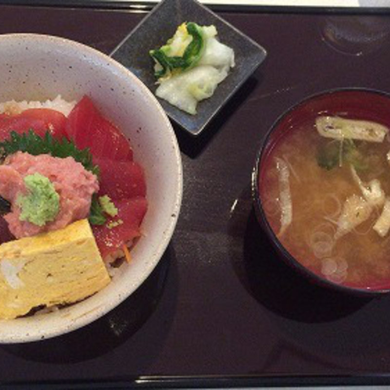 まぐろ丼(ガーデンテラス )