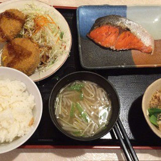 和定食：塩鮭・コロッケ (レストラン 千味 )