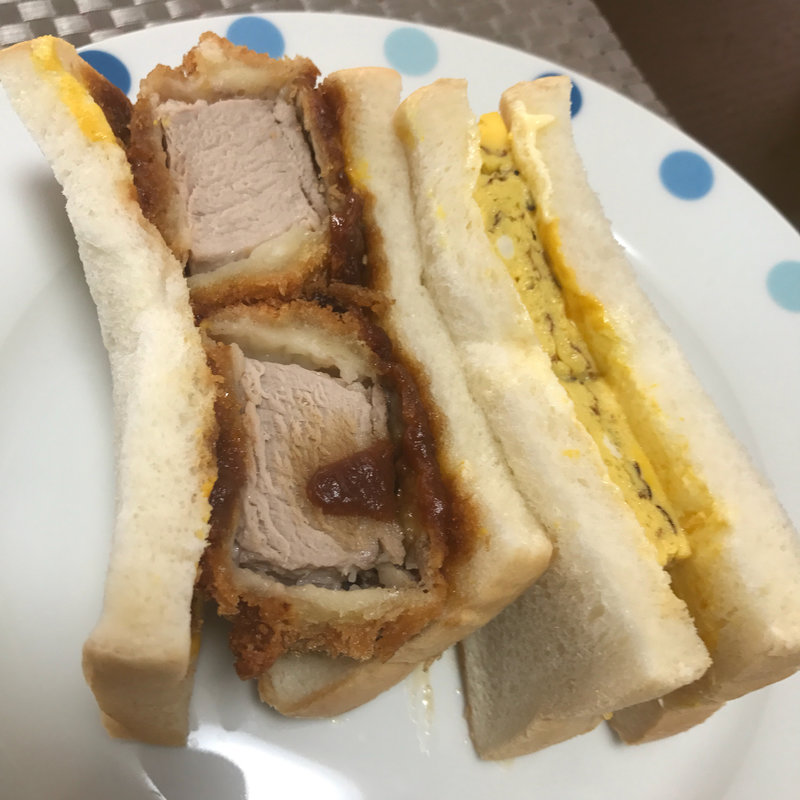 みそかつ&たまご焼き サンド(居食屋 しみず)