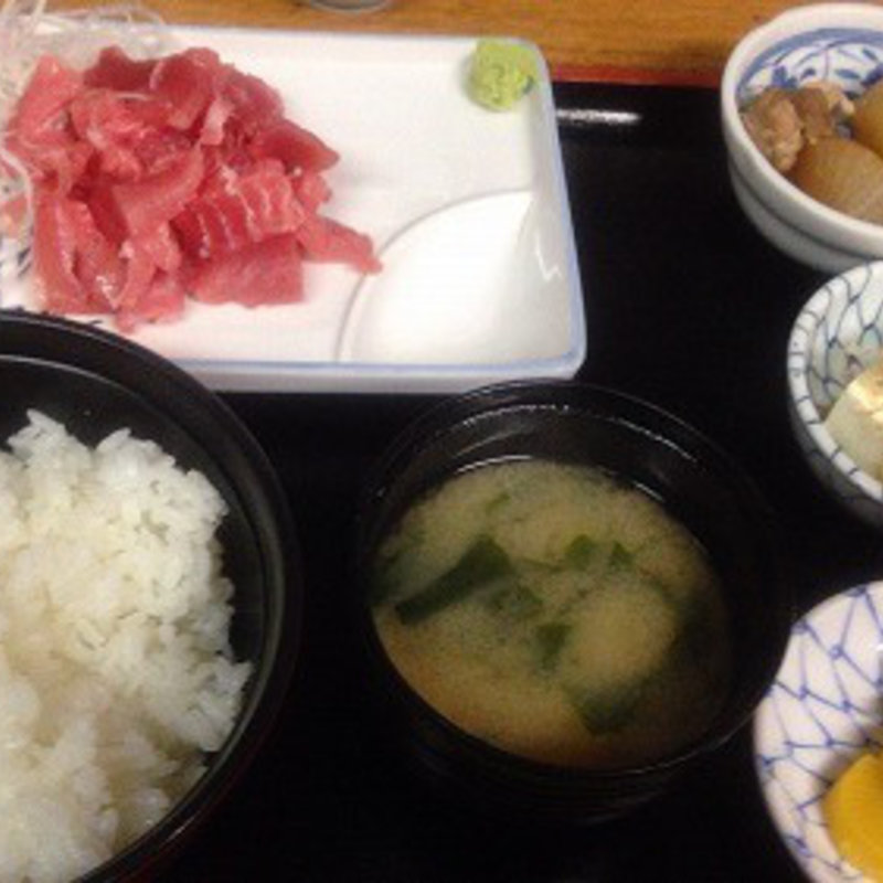 鮪中落ち定食(高はし)