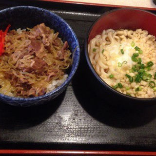 牛肉丼とたぬきうどん (千味レストラン)