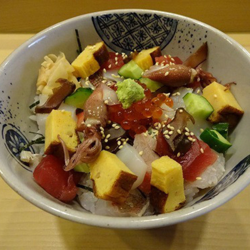 ランチのばらちらし (もり山)