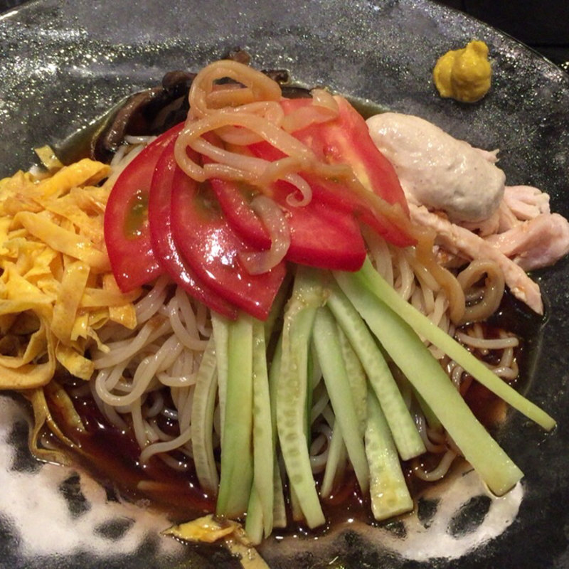 冷し中華(シーズーファン（ｓｈｅ−ｔｚｕ−ｆｕｎ）)