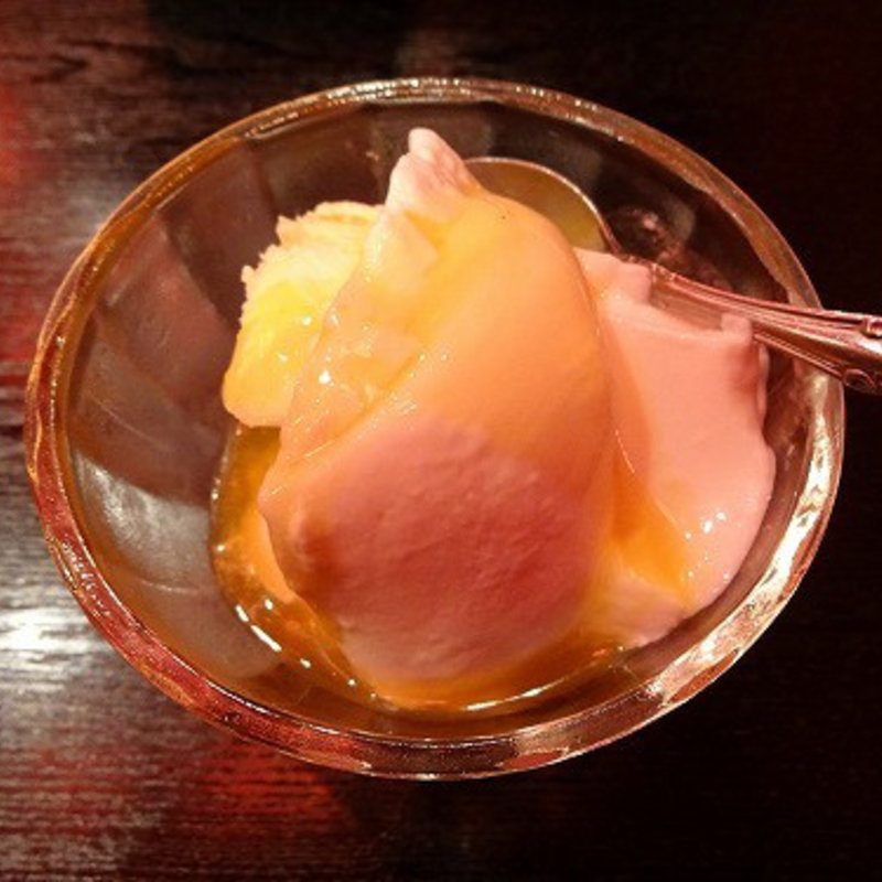 やわらか杏仁豆腐(肘鉄 (ひじてつ))