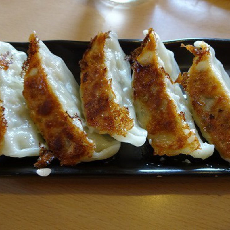 ギョウザ(かどや食堂)