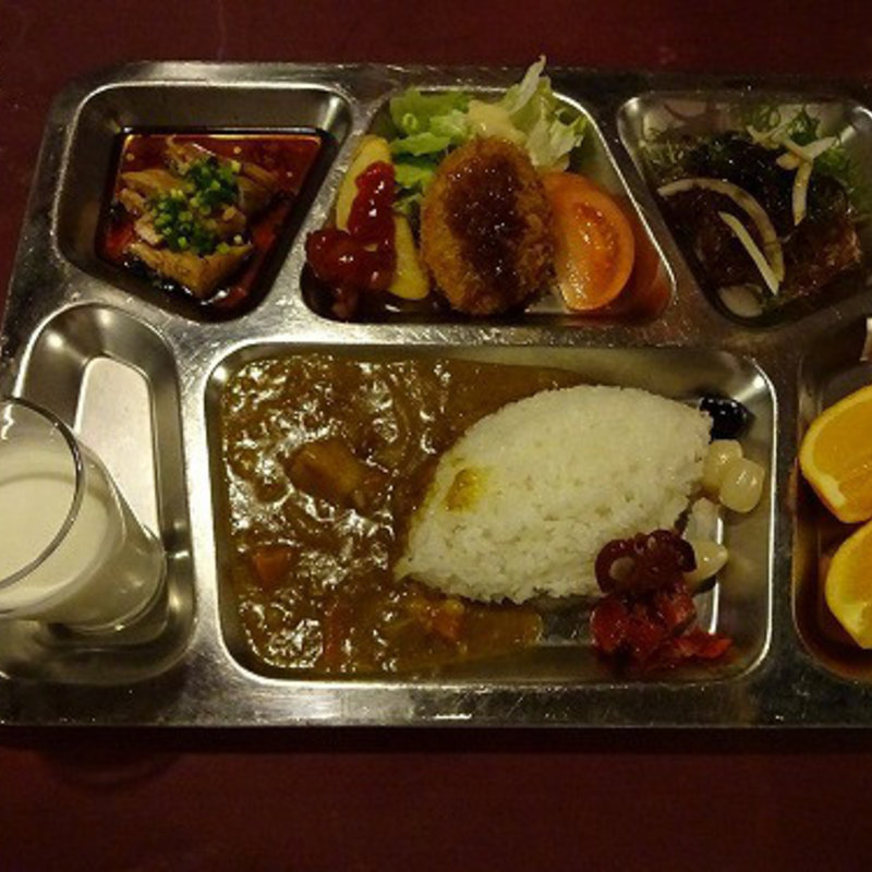 海軍さんの鉄板カレー(魚藍亭のよこすか海軍カレー館)