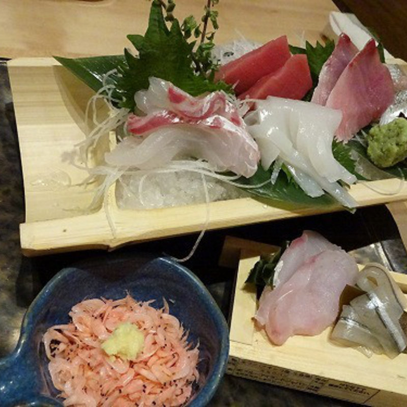 刺身8点盛り(築地もったいないプロジェクト 魚治)