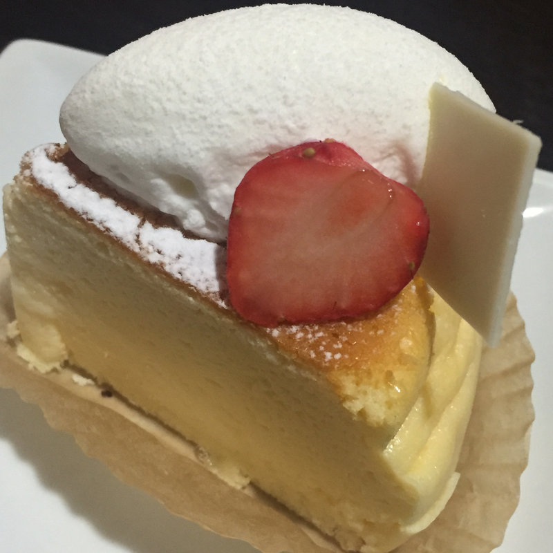 チーズスフレ(ラ・ヴィ・ドゥース 新宿店)