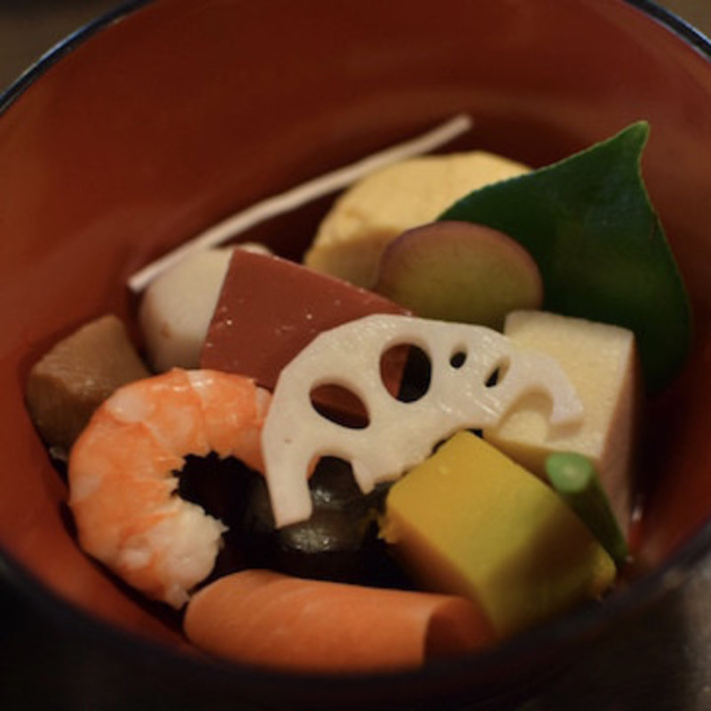 茶つぼ三段弁当(韻松亭)